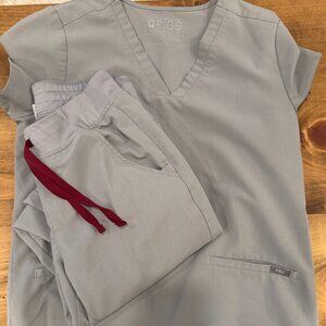 FIGS - Grey Casma Scrub Top & Zamora Jogger Scrub Pants